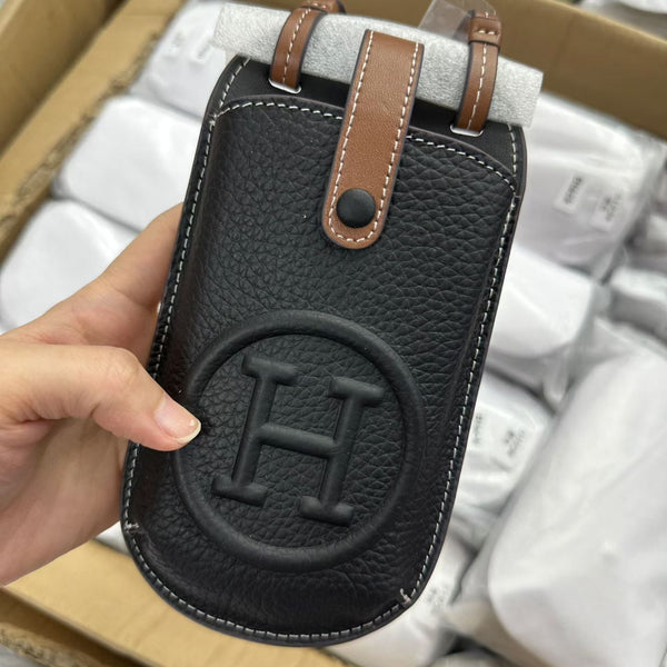 Elegant Vellum Armor Convertible Crossbody Wallet Bag for Women